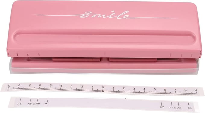 Papierperforator 6-gaats - Verstelbare ponsmachine - Briefpapier inbinden - Verstelbare gatafstand - 6 vellen capaciteit - Roze