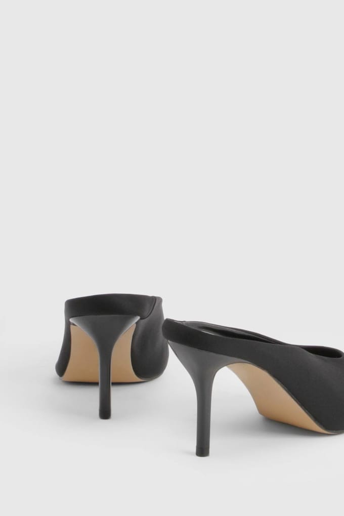 boohoo Dames Pointed Mule Court Shoes | Black | Maat: 3