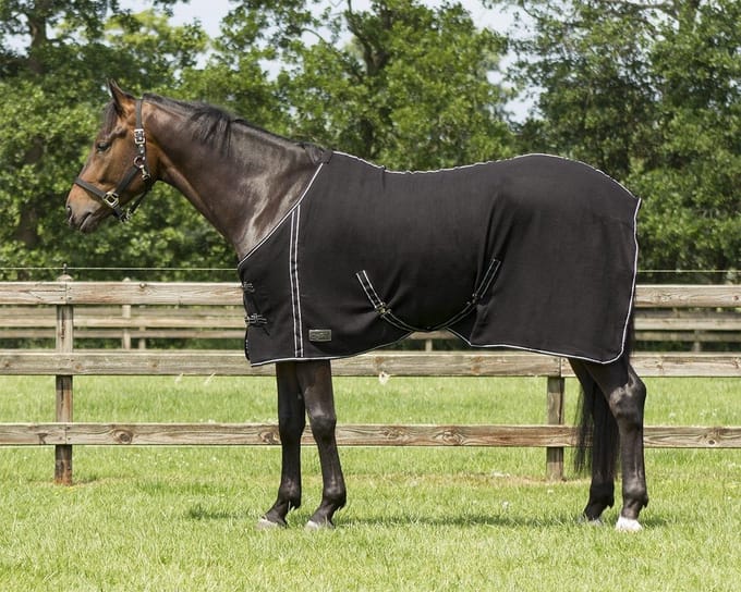 QHP Fleecedeken Basic met singels - zwart - 155