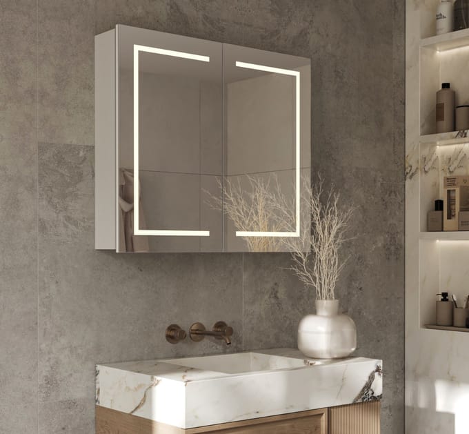 Schaere - Aluminium Badkamer Spiegelkast - Directe Verlichting Rondom - Spiegel Verwarming - Stopcontact - USB - Make-Up Spiegel - Sensor Schakelaar - 80×70 cm