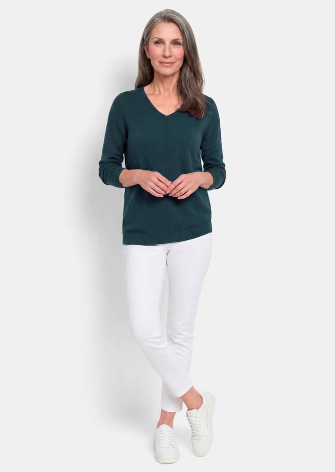 Pullover met een V-hals van COTTAMIRA - petrol - Gr. 20 van Goldner Fashion