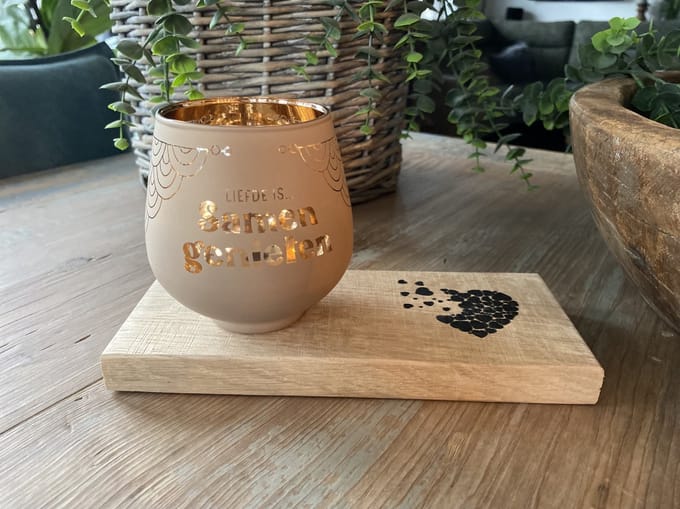 Creaties van Hier - Valentijnsdag - Kaarsen - Theelichthouder met Plankje - Glas - 9,4x8,9 cm