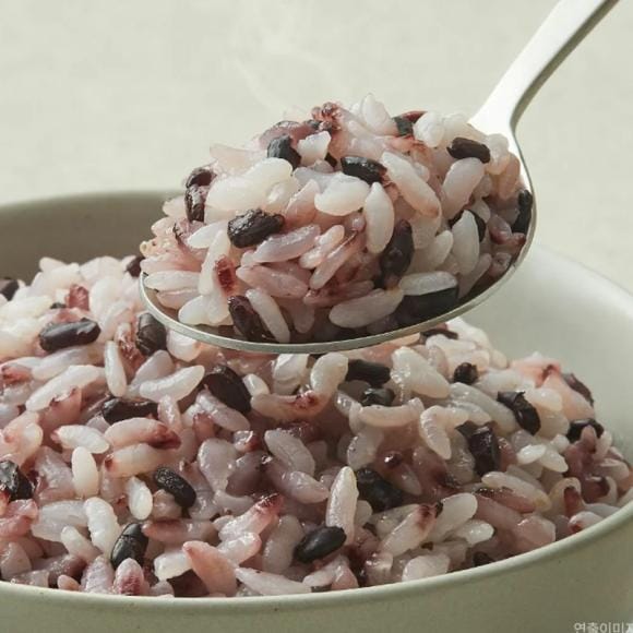 Riz cuit instantané au micro-ondes CJ Hetban - Riz noir 210 g (2 possibilités) 3PCS red