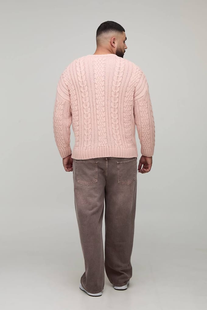 Plus Limited Edition oversized geborduurde gebreide trui | Pink | Size Medium