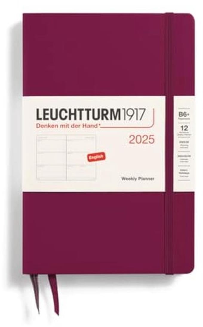 Weekkalender 2025 - B6+ Formaat, Port Red, Paperback