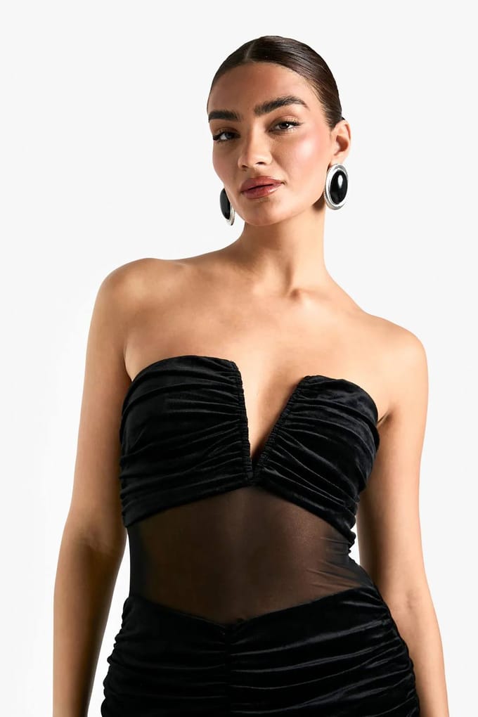 boohoo Dames Velvet Mesh Plunge Ruched Maxi Jurk | Black | Maat: 16