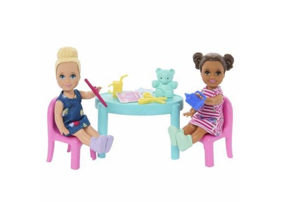 Barbie Dol op School - Speelset met 1 modepop en 2 kleine poppen