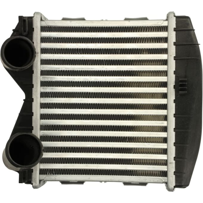 Intercooler NISSENS 96893
