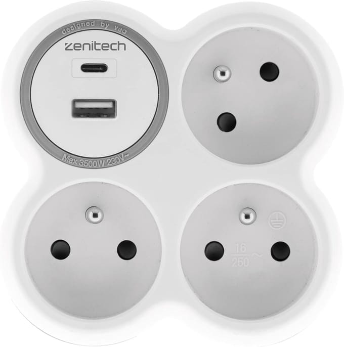 Wandstopcontact met 3 - 16A Stekkers en 2 USB Opladers (Type A & C)