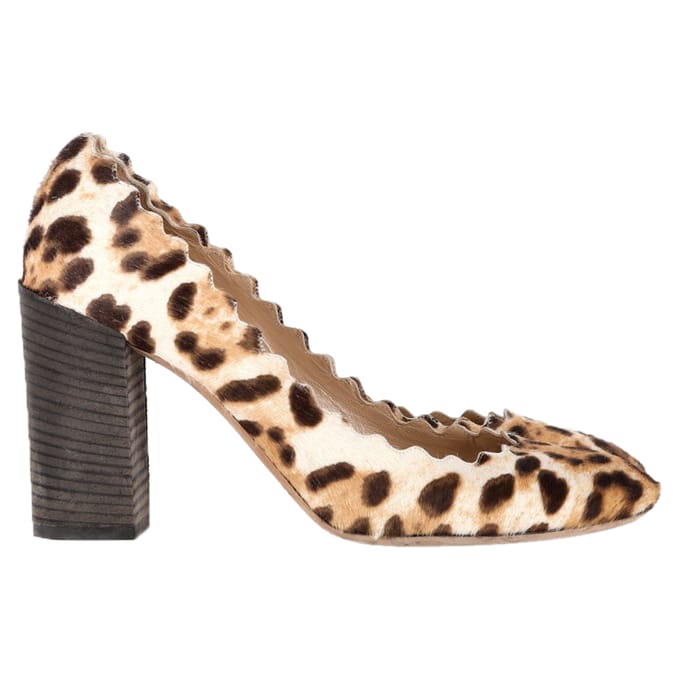 Chloé Leopard Scallop Pumps in Bruin Ponyhaar