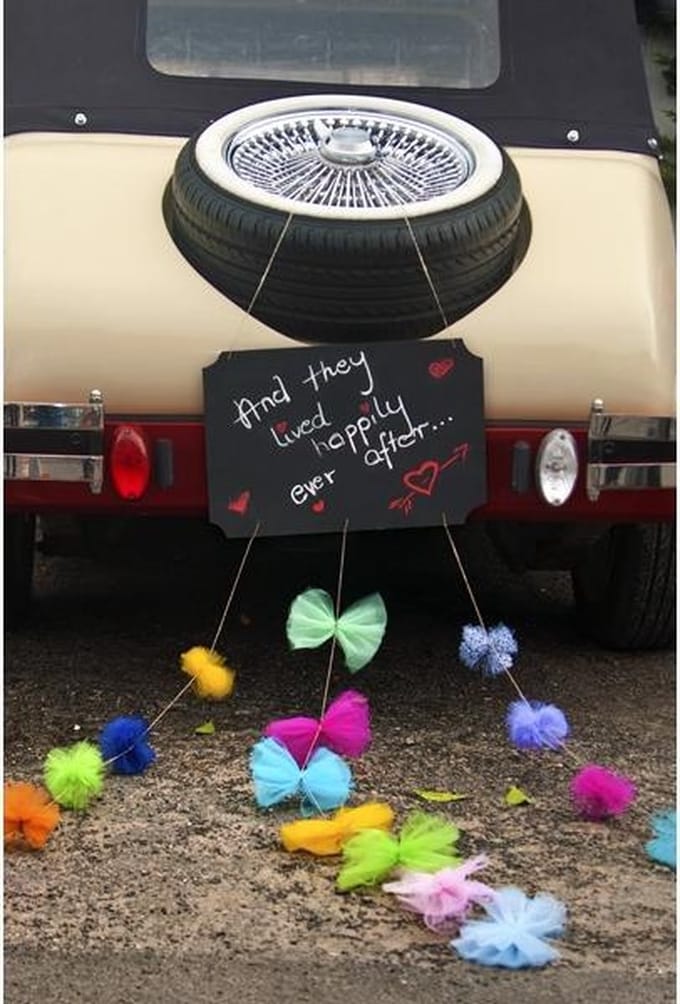 Partydeco - Krijtbord met tule strikken