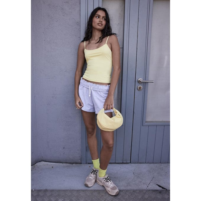 Stradivarius Short van sweatstof met omgeslagen tailleband  Grijs melange M