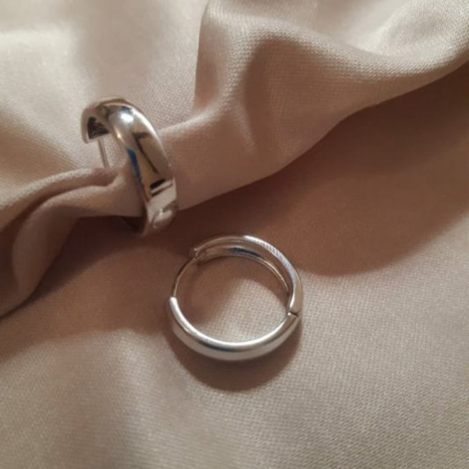Essence Hoop Earrings Silver