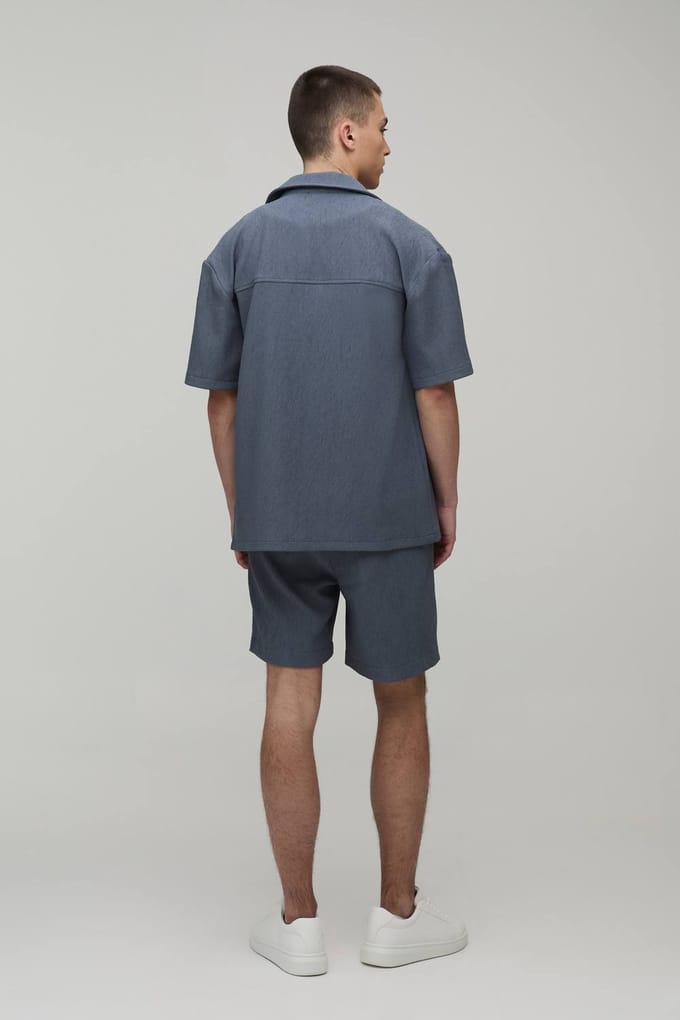 Oversized Shirt En Ontspannen Plissé Set Met Middellange Short | Slate | Size Medium