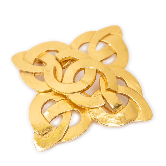 CC Quatrefoil Knot Brooch Pin   Broche