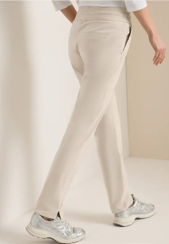 Mid Waist Slim Legs broek in casual fit