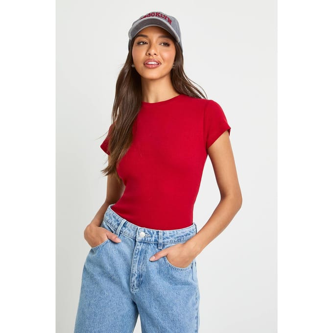 boohoo Dames Geribbelde getailleerde top met korte mouwen | Rood | Maat: 44