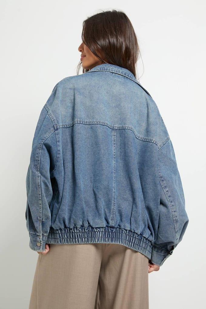 boohoo Dames Denim oversized bomberjack | Medium Gebleekt | Maat: 44