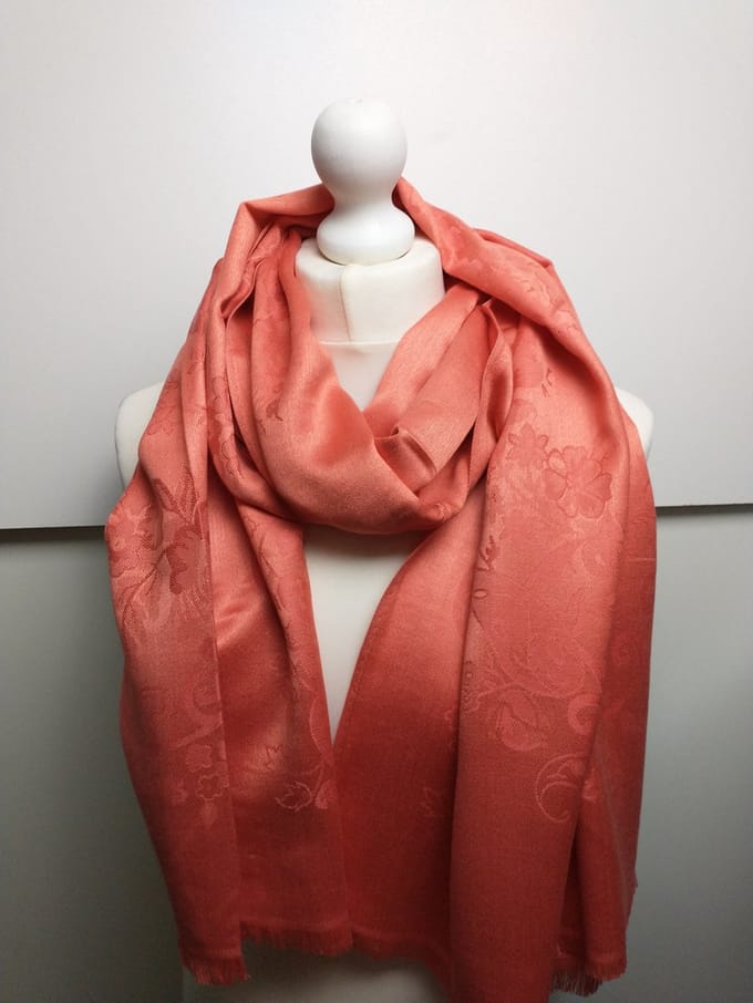 Lange dames sjaal Sophie paisleymotief oranje