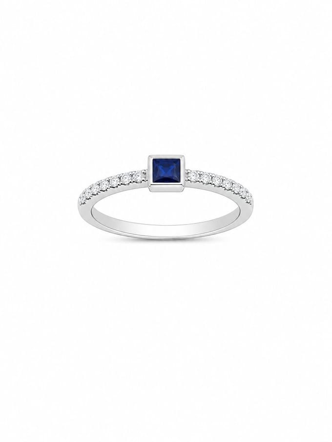 ring met blauwe zirkonia steen vierkant