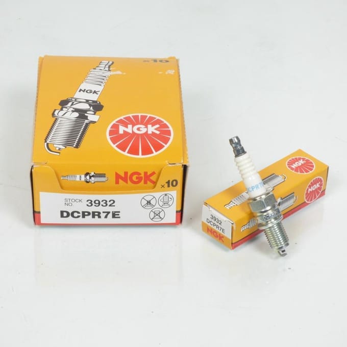 Bougie d'allumage NGK pour Moto Harley Davidson 883 XLS 2010 à 2013 DCPR7E Neuf