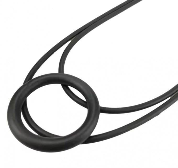 Ketting -zwart -rubber- magneet -“ DeVrie” - Charme Bijoux