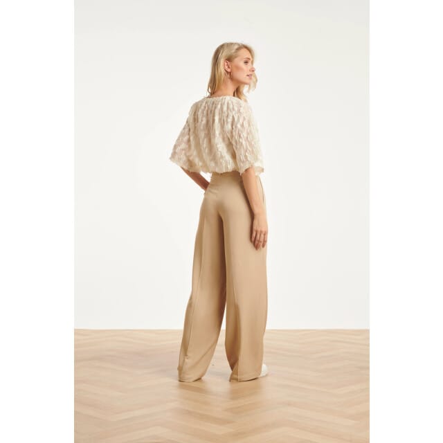Smashed Lemon Crème top met transparante fringe structuurstof |
