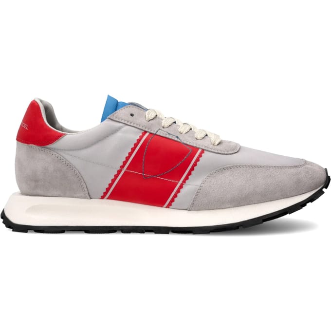 Tour Low sneakers