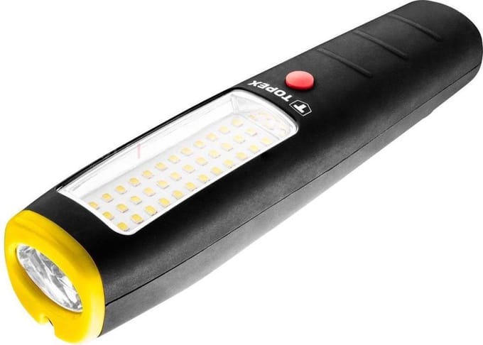 Zaklamp met drie LED's, 3 Watt. Max 360 lumen