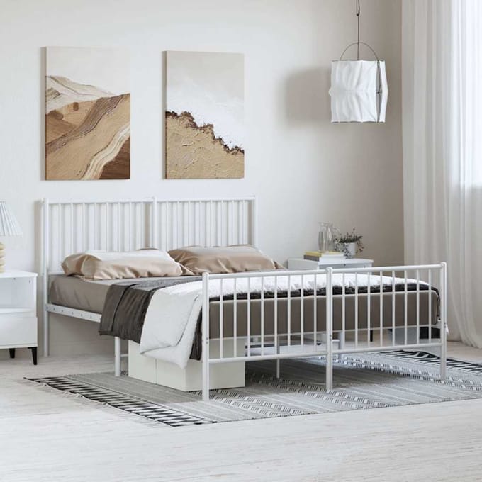 vidaXL - Bedframe - met - hoofd- - en - voeteneinde - metaal - wit - 135x190 - cm