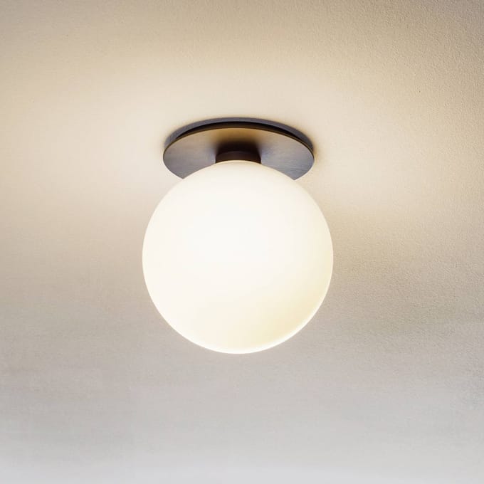Audo Copenhagen Audo TR Bulb LED plafondlamp, zwart/opaak, 22 cm, dimbaar