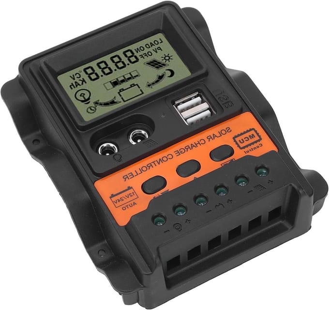 Zonne Laadregelaar - PWM Controller - Off-grid Systemen - Efficiënte PWM Technologie - 100A - Oranje