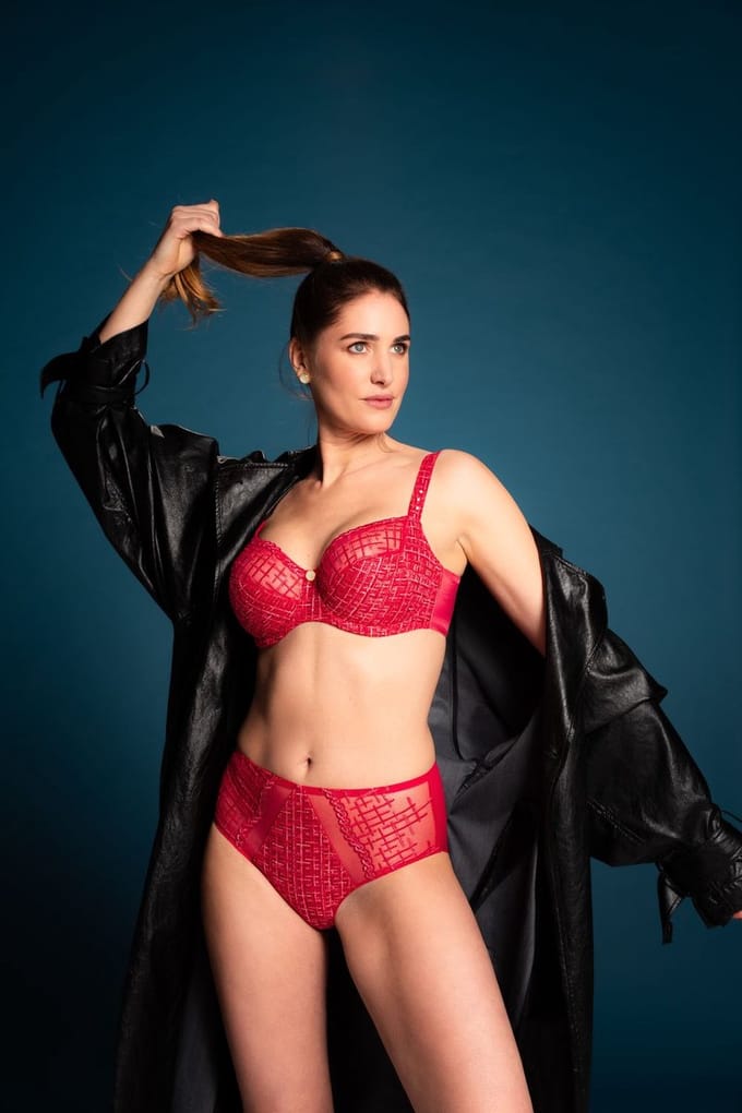 Louisa Bracq - Volle Cup BH "Tweegy" - Rood - 90-105B
