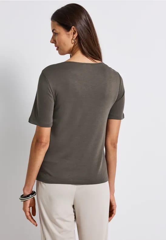 Shirt met hartvormige halslijn