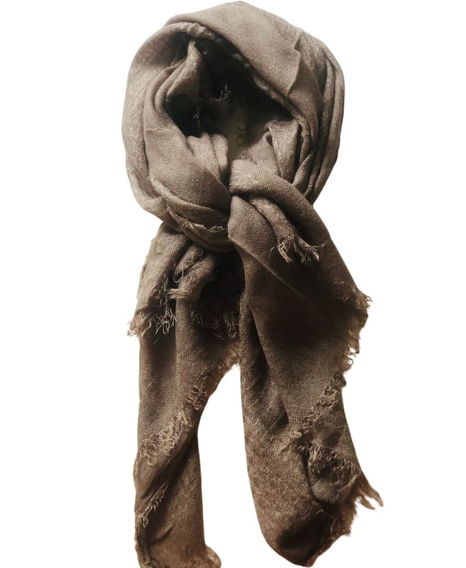 Modieuze Sjaal / Scarf | Warme Sjaal / Gerafelde Sjaal | One Size - Bruin