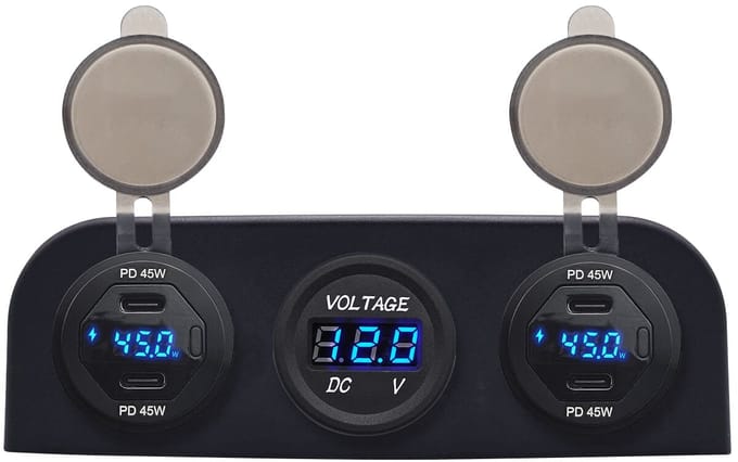 ProRide 12V USB C Autolader 4 Poorten - 45W/QC3.0 - P19184 - Drievoudig opbouw paneel met Voltmeter