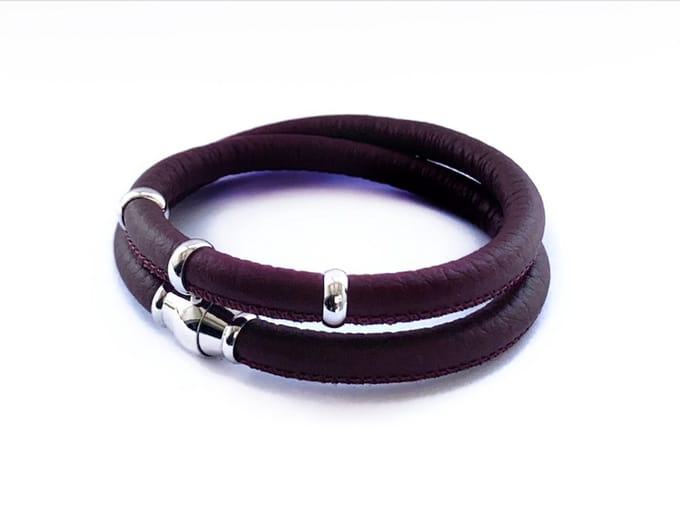 NIEUW! Jolla - dames wikkelarmband - zilver - leer - magneetsluiting - bedels - Basic Silver - Bordeaux rood