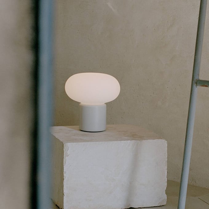 New Works oplaadbare lamp Karl-Johan, lichtgrijs, IP65