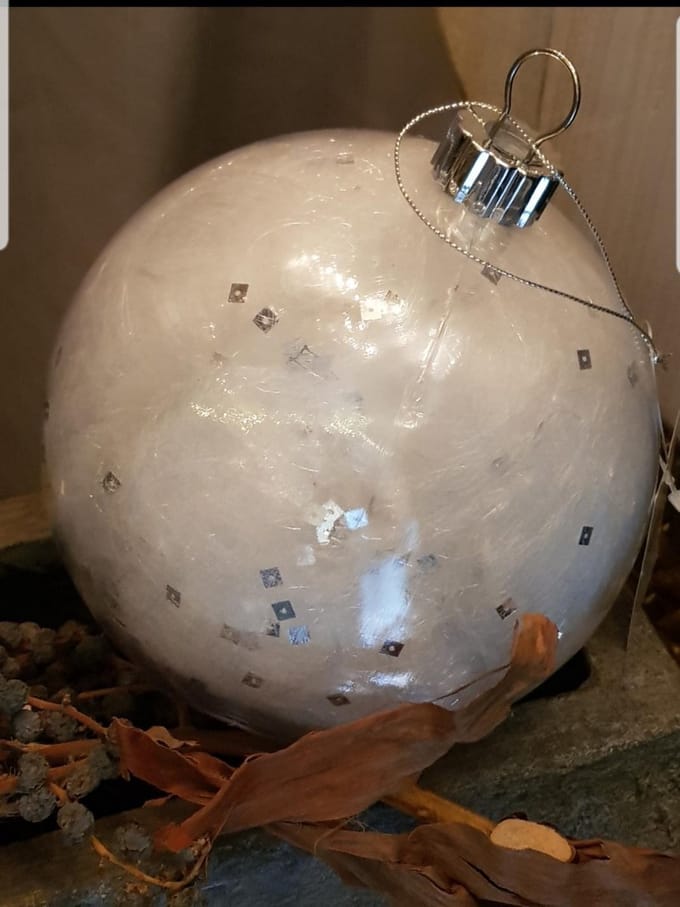 PTMD 2 kerstballen gevuld met engelenhaar 15 cm