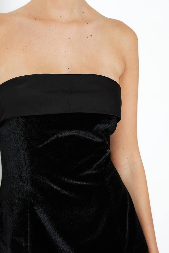 boohoo Dames Omklapbare fluwelen bandeautop | Black | Maat: 6