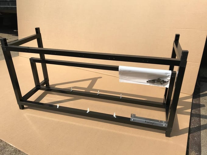 Qrig zwart XL mining rigframe met risers ondersteuning 6-8 GPU