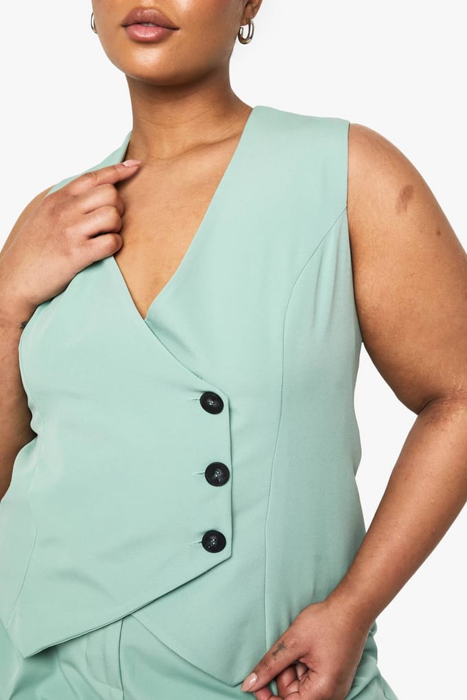 boohoo Dames Plus Geweven Op Maat Gemaakt Wikkelvest met Knopen | Light Khaki | Maat: 20