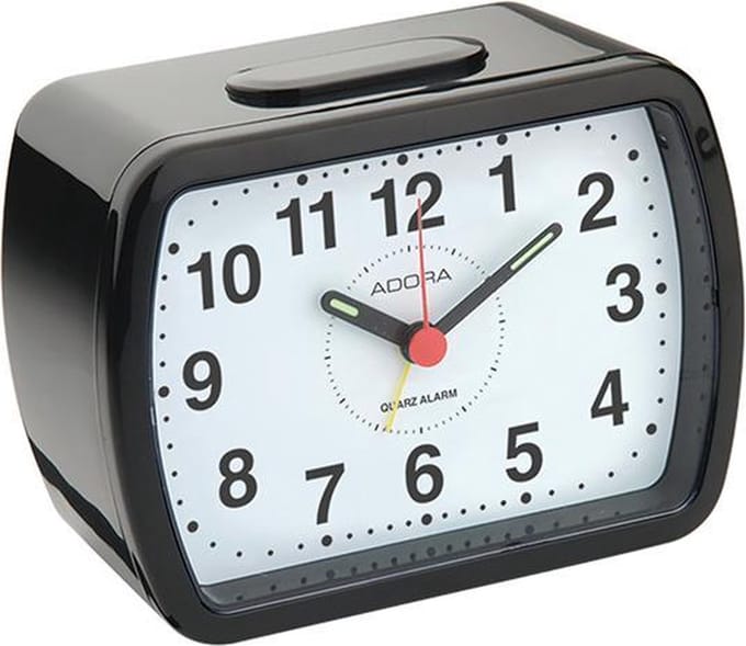 Wekker met alarm van het merk Adora-zwart met witte wijzerplaat
