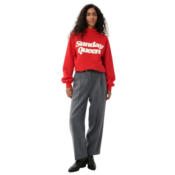 Dames sweatshirt She is Sunday Sunday Queen