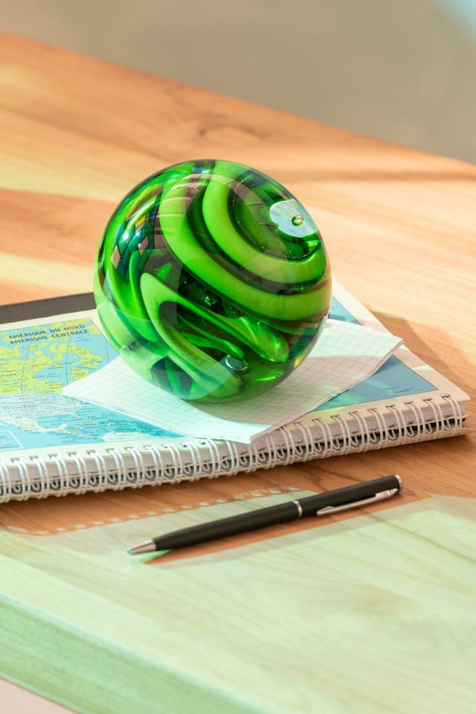 J-Line presse-papier Bal - glas - groen - small