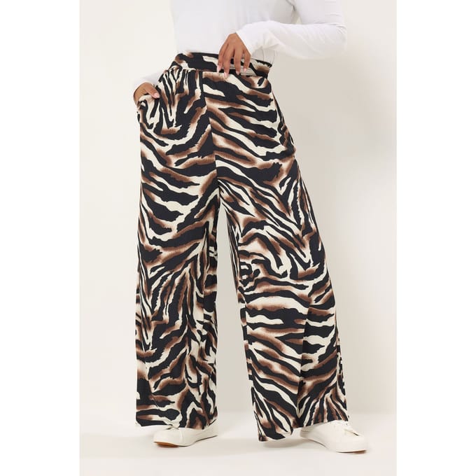 Yours Zwarte Broek Met Dierenprint Size 50-52