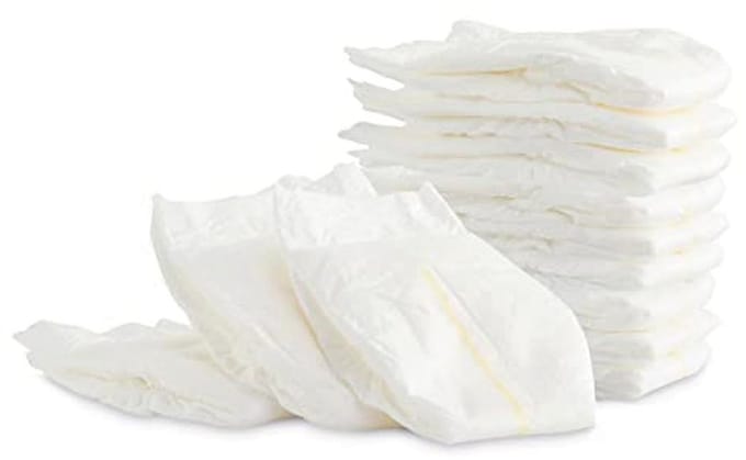 Box met 12 luiers voor poppen 36-42 cm