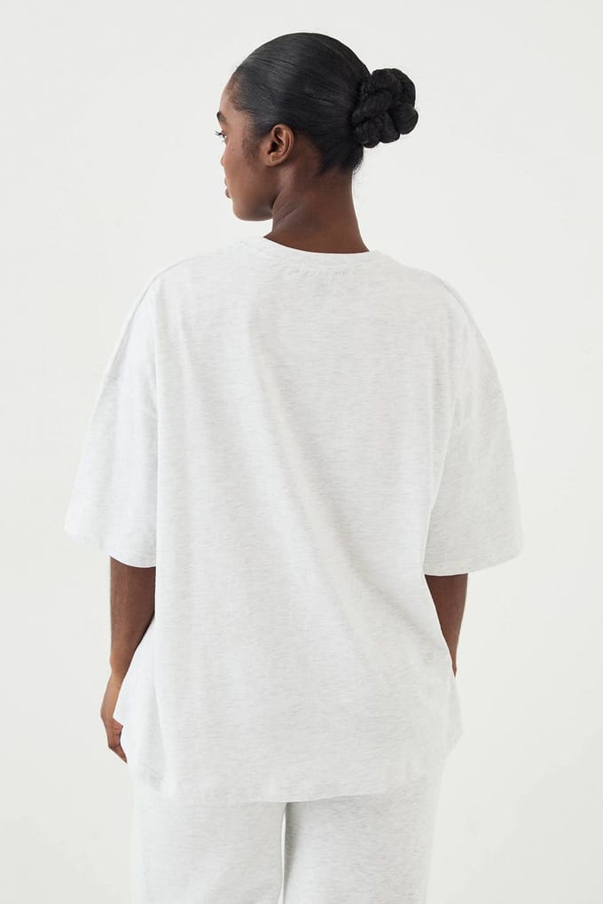 Dames DSGN Studio Applique Oversized T-Shirt | Asgrijs | Maat: Small
