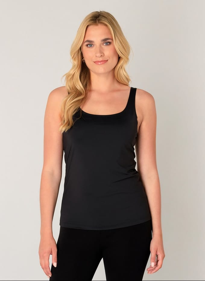 BASE LEVEL Yan Tops - Black - maat 48