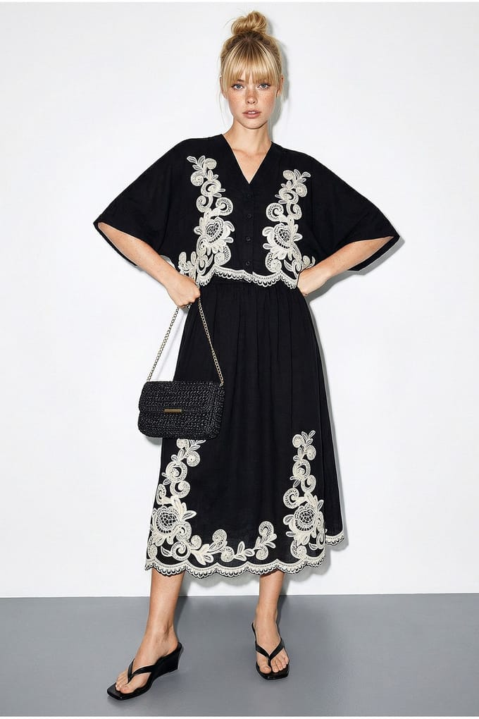 Oversized V-hals Geborduurde 3/4 Mouw Shirt en Wijde Pantalon Set